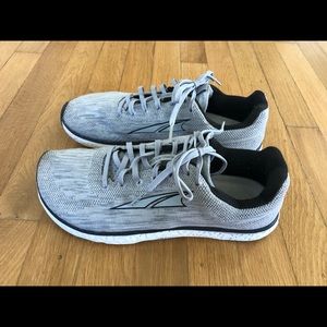 Women’s Altra Escalante 2.0 running shoes